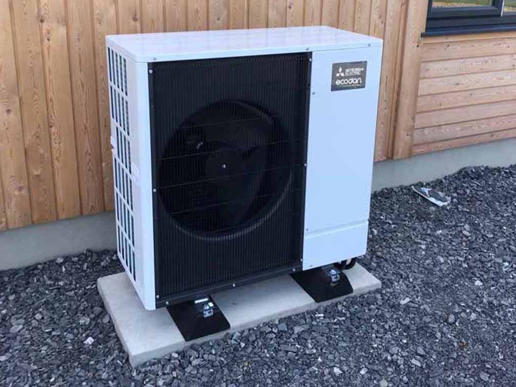 Mitsubishi Ecodan air source heat pump Mitsubishi Ecodan air source heat pump